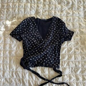 Brandy Melville wrap tie top